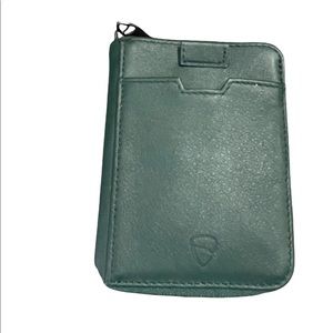 Vault London skin green leather wallet
